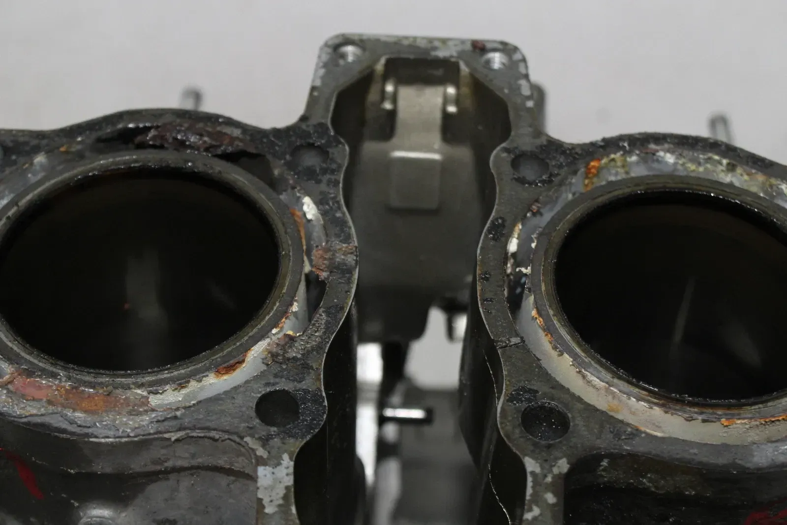 87 HONDA MAGNA SUPER 700 VF700C ENGINE MOTOR CRANKCASE CRANK CASES BLOCK