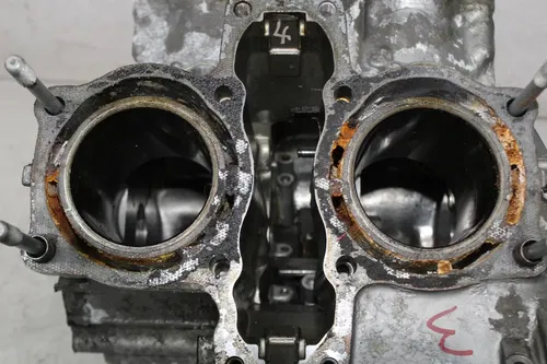 87 HONDA MAGNA SUPER 700 VF700C ENGINE MOTOR CRANKCASE CRANK CASES BLOCK