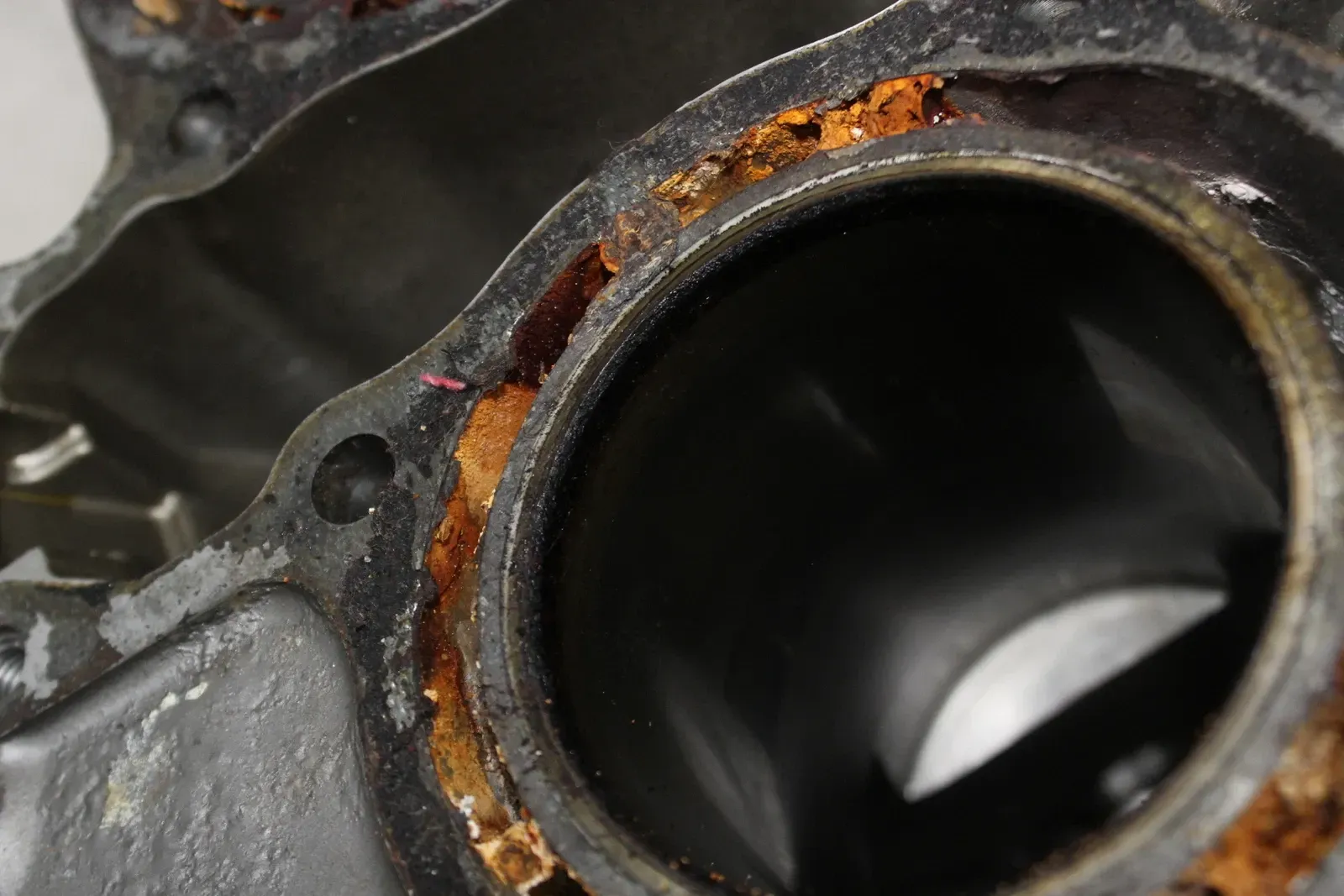 87 HONDA MAGNA SUPER 700 VF700C ENGINE MOTOR CRANKCASE CRANK CASES BLOCK