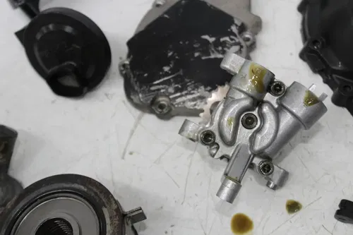 03-05 YAMAHA YZF R6 06-09 R6 ENGINE MOTOR PARTS HARDWARE BOLTS COVER STARTER