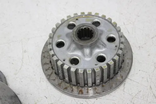 82-83 YAMAHA MAXIM 750 XJ750 CLUTCH BASKET HUB PRESSURE PLATE ASSEMBLY COVER