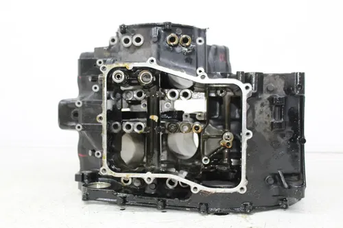 84-85 HONDA V65 SABRE VF1100S ENGINE MOTOR CRANKCASE CRANK CASES BLOCK