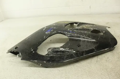 2000 SUZUKI GSXR600 LEFT LOWER BOTTOM BELLY SIDE FAIRING COWL