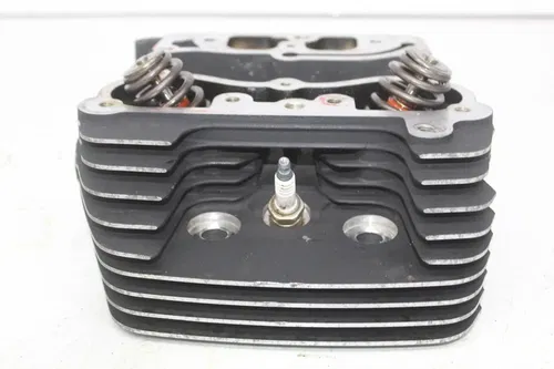 07-11 Harley-davidson Dyna Fat Bob Fxdf 96ci front Engine cylinder head valves