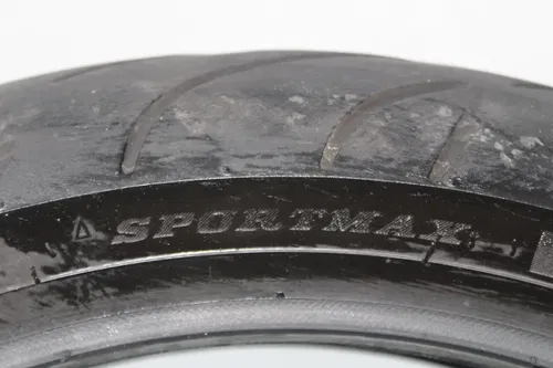 DUNLOP SPORTMAX ROADSMART 120/70 ZR17 (58W) FRONT TIRE (TREAD:5/32NDS)