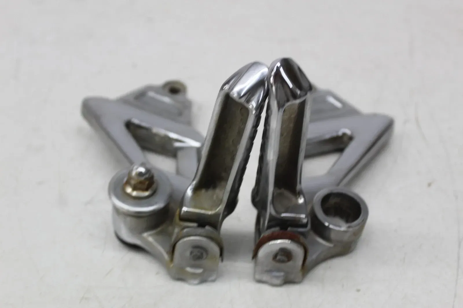 93-01 Kawasaki Ninja Zx11 chrome Right Left Rear passenger pegs mounts (read)