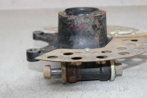16-18 YAMAHA WOLVERINE YXE700 LEFT REAR BACK AXLE CARRIER KNUCKLE