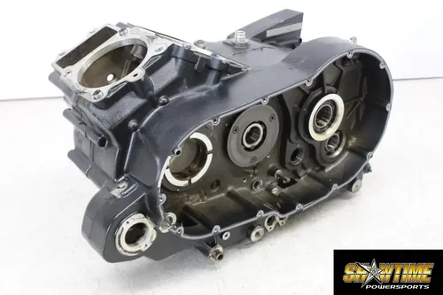 15 VICTORY VEGAS 8 BALL ENGINE MOTOR CRANKCASE CRANK CASES BLOCK