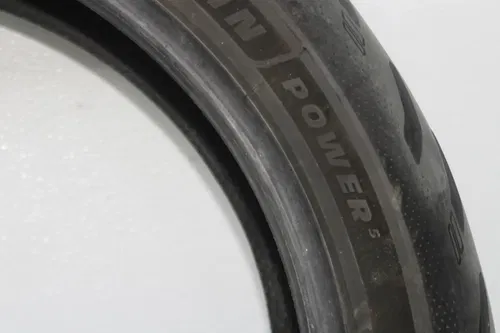MICHELIN POWER 160/60 ZR 17 M/C (69W) FRONT TIRE (TREAD:6/32NDS)
