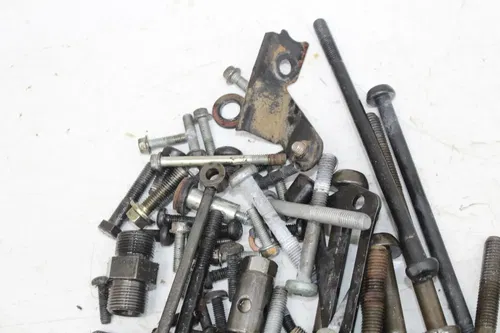 98-04 TRIUMPH SPRINT 955 ENGINE PARTS HARDWARE TIMING GUIDE CHAIN COG HOSE