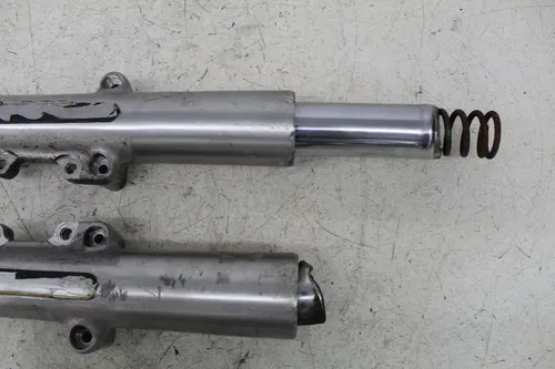 11-16 HARLEY-DAVIDSON ROAD GLIDE FLTRXS FRONT LOWER SLIDER SLIDERS FORKS FORK