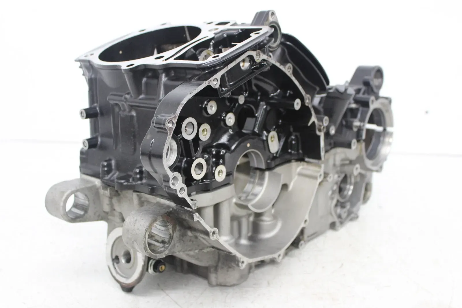 06-09 SUZUKI BOULEVARD M109R ENGINE MOTOR CRANKCASE CRANK CASES BLOCK