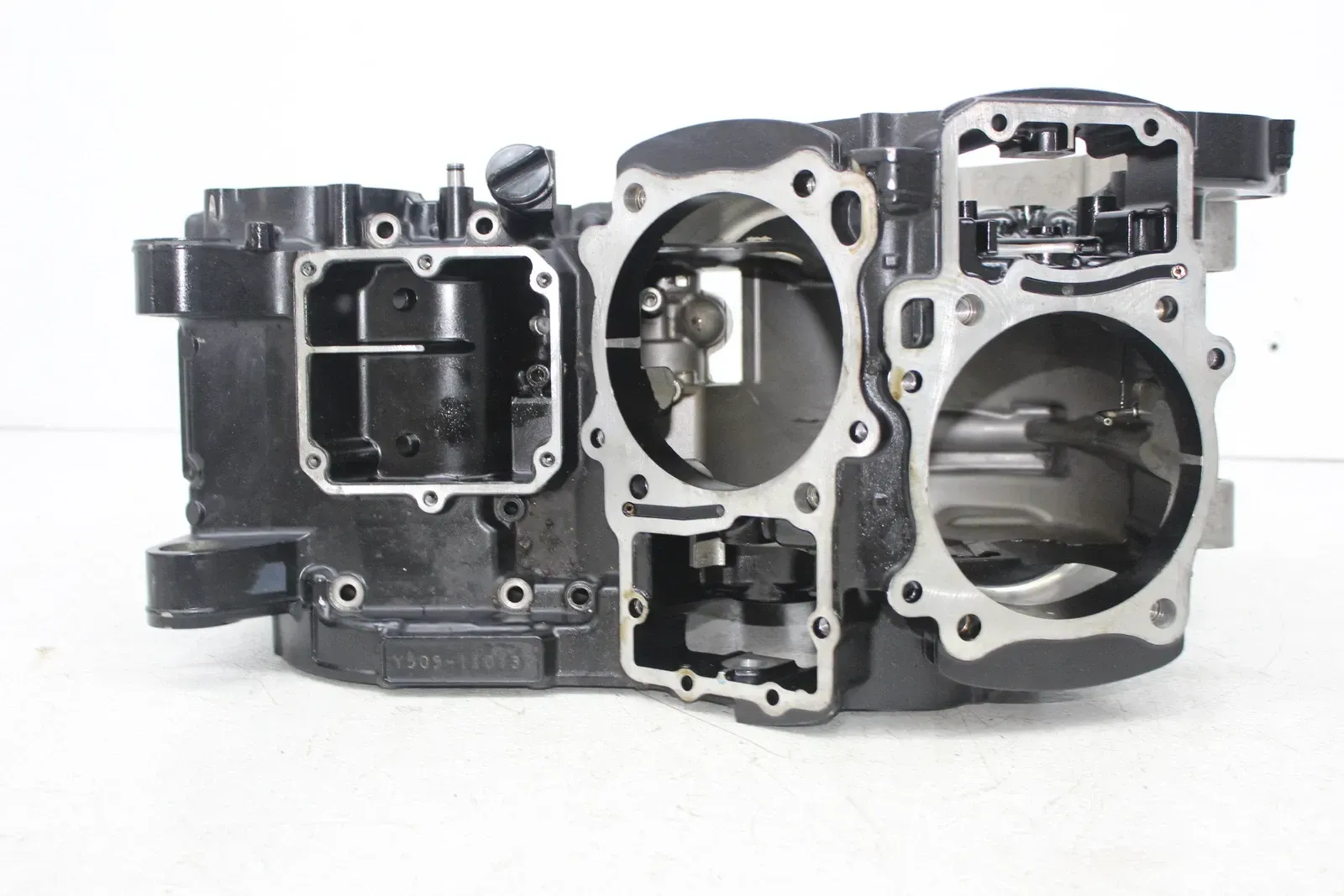 06-09 SUZUKI BOULEVARD M109R ENGINE MOTOR CRANKCASE CRANK CASES BLOCK