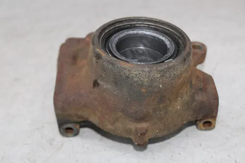 08-10 POLARIS RZR 800 LEFT FRONT SPINDLE KNUCKLE