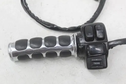 12-16 Harley-davidson Road Glide Fltrx Left Horn light audio Signals Switch