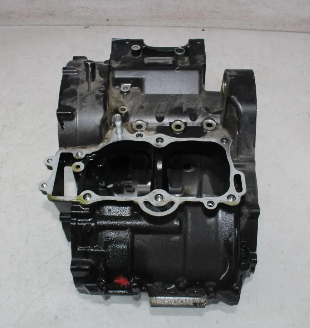 12-16 KAWASAKI NINJA 650 EX650 ENGINE MOTOR CRANKCASE CRANK CASES BLOCK (READ)