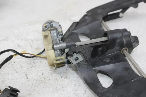 01-05 BMW R1150RT ABS FRONT WINDSHIELD WIPER MOTOR W COVER COWL