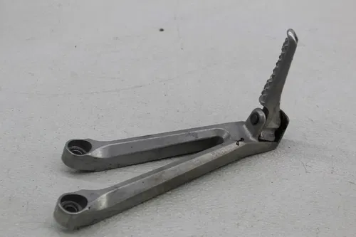 06-07 HONDA CBR1000RR RIGHT LEFT REAR BACK PASSENGER FOOT STEP PEGS