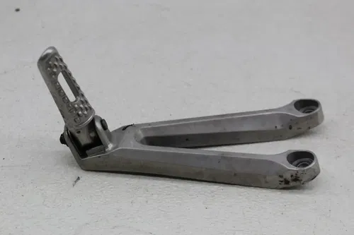 06-07 HONDA CBR1000RR RIGHT LEFT REAR BACK PASSENGER FOOT STEP PEGS