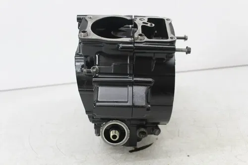 01-04 SUZUKI INTRUDER VOLUSIA 800 VL800 ENGINE MOTOR CRANKCASE CRANK CASES BLOCK
