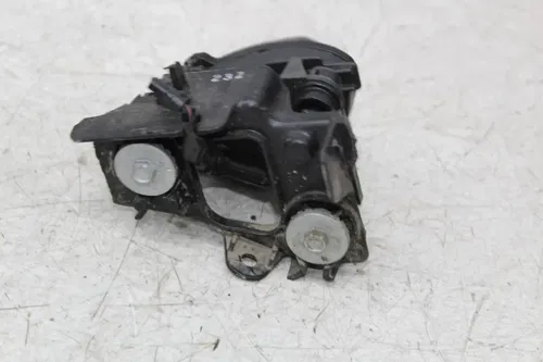 20-24 YAMAHA YZF R1 FRONT RIGHT HEADLIGHT HEAD LIGHT LAMP (SEE DESCP)