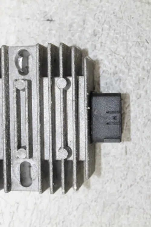 99-13 YAMAHA VENTURE 1300 TF RECTIFIER VOLTAGE REGULATOR