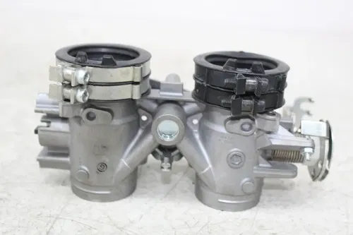 23 YAMAHA YZF R7 THROTTLE BODY BODIES