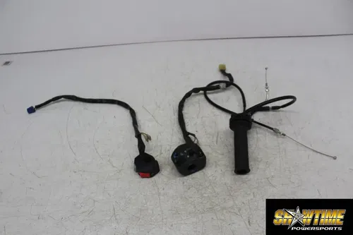 02-03 YAMAHA YZF R1 LEFT RIGHT CLIP ON HANDLE HORN SIGNALS CUTOFF SWITCHES