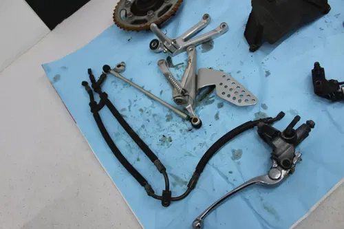 2003 YAMAHA YZF R1 PARTS AND HARDWARE NUTS BOLTS