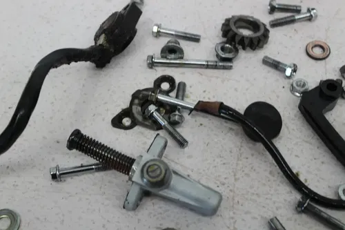 1983 SUZUKI GN125 COMMUTER PARTS AND HARDWARE NUTS BOLTS