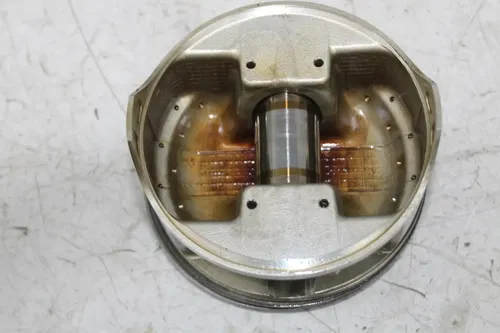 04 SUZUKI MARAUDER 1600 VZ1600 ENGINE REAR MOTOR CYLINDER JUG PISTON BLOCK (READ