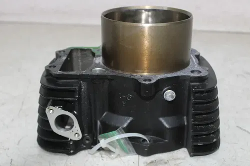 04 SUZUKI MARAUDER 1600 VZ1600 ENGINE REAR MOTOR CYLINDER JUG PISTON BLOCK (READ