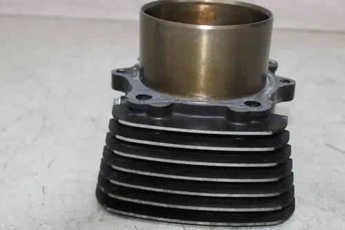 04 SUZUKI MARAUDER 1600 VZ1600 ENGINE REAR MOTOR CYLINDER JUG PISTON BLOCK (READ