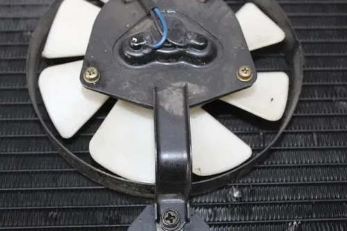 1993 Kawasaki Ninja ZX6 ZX600E ENGINE RADIATOR MOTOR COOLER W/ FAN & COVER