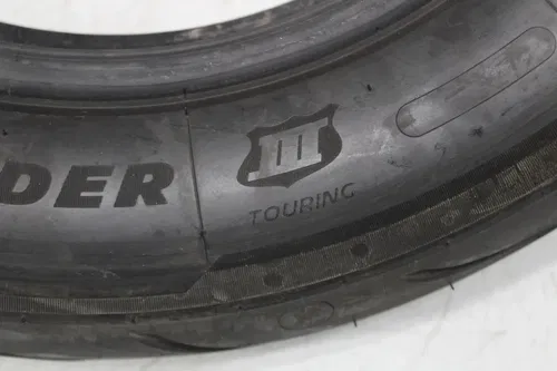 MICHELIN COMMANDER TOURING MU85 B 16 M/C 77H REAR BACK TIRE (TREAD:8/32NDS)