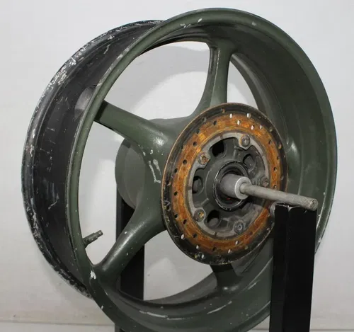 03-05 YAMAHA YZF R6 REAR WHEEL BACK RIM (SEE DESCP)