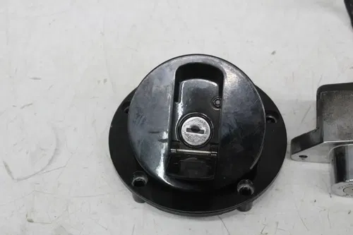 10-16 VICTORY CROSS COUNTRY 8 BALL IGNITION LOCK KEY SET W/ GAS CAP