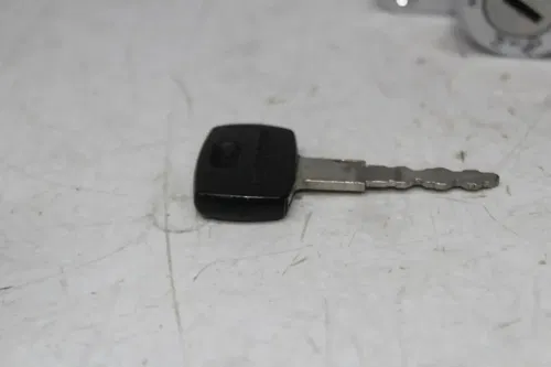 10-16 VICTORY CROSS COUNTRY 8 BALL IGNITION LOCK KEY SET W/ GAS CAP