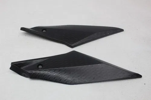 15-25 YAMAHA YZF R1 GAS FUEL TANK PANELS COVERS FAIRINGS COWLS