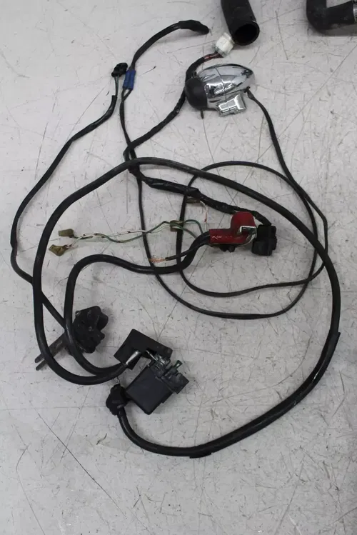 05-08 KAWASAKI VULCAN VN1500N CLASSIC PARTS HORN MIRROR SHIFTER PEDAL PEG BOTTLE