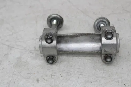 01 KTM 640 DUKE II HANDLEBAR RISERS RISER SET