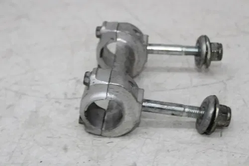 01 KTM 640 DUKE II HANDLEBAR RISERS RISER SET