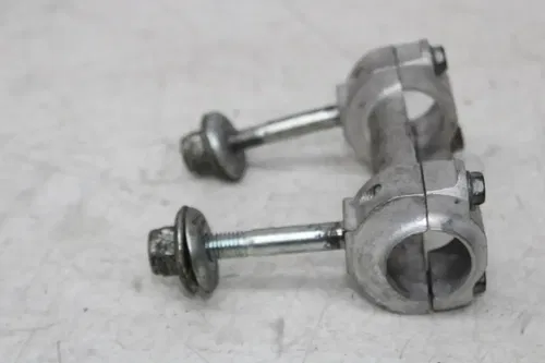 01 KTM 640 DUKE II HANDLEBAR RISERS RISER SET