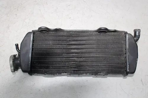 01 KTM 640 DUKE II RIGHT ENGINE MOTOR COOLING COOLER RADIATOR