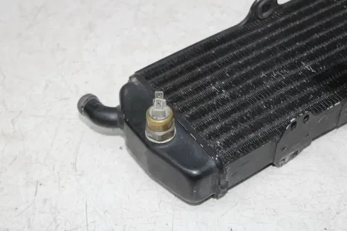 01 KTM 640 DUKE II RIGHT ENGINE MOTOR COOLING COOLER RADIATOR