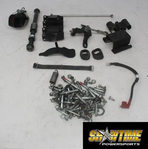 07-11 Harley-davidson Dyna Fat Bob Fxdf parts hardware nuts bolts axle horn