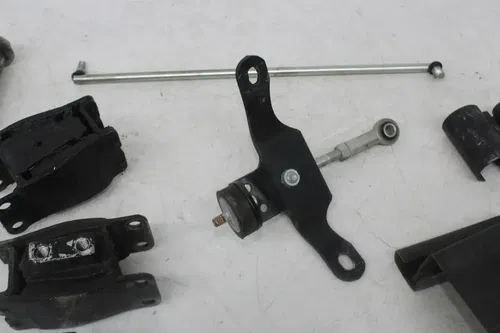 07-11 Harley-davidson Dyna Fat Bob Fxdf parts hardware nuts bolts axle horn