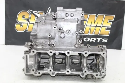 97-00 SUZUKI GSXR600 ENGINE MOTOR CRANKCASE CRANK CASES BLOCK