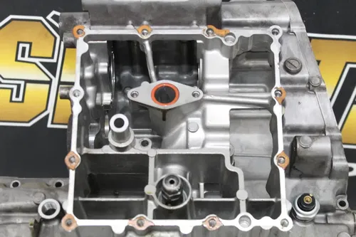 97-00 SUZUKI GSXR600 ENGINE MOTOR CRANKCASE CRANK CASES BLOCK