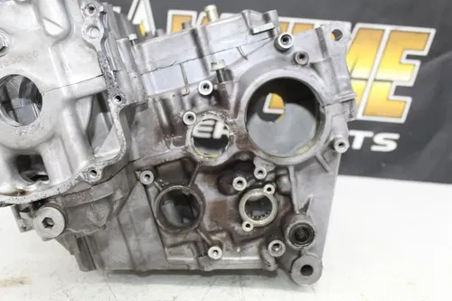 97-00 SUZUKI GSXR600 ENGINE MOTOR CRANKCASE CRANK CASES BLOCK
